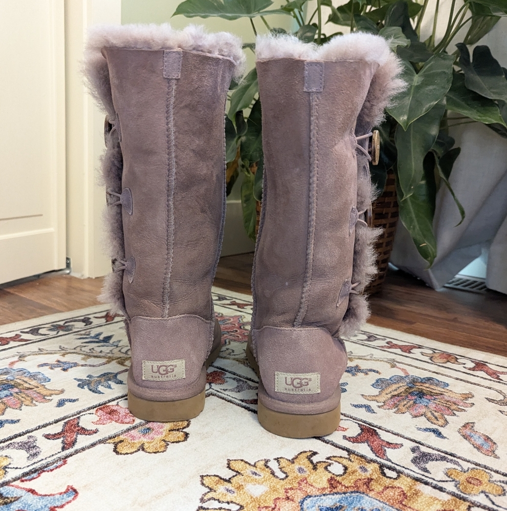 UGG Baily Button Triplet Boots Genuine Leather and Sheepskin Mauve Purple - Picture 4 of 15